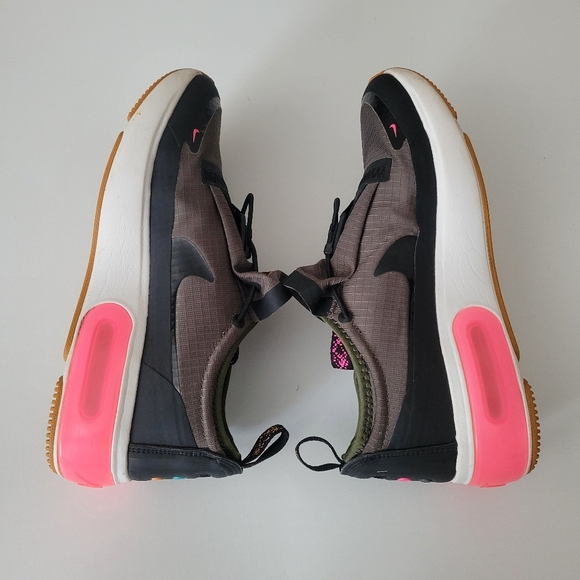 Nike Air Max Dia Winter Cargo Khaki pink size 8. - Picture 3 of 10